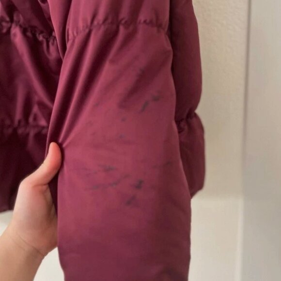 Theory Red Cropped Puff Jacket - Size M/S | Down-Filled Winter Essential - Picture 8 of 9